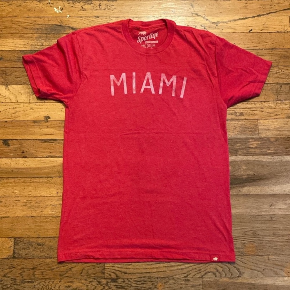 Sportique Miami Red Men's Short Sleeve Tee